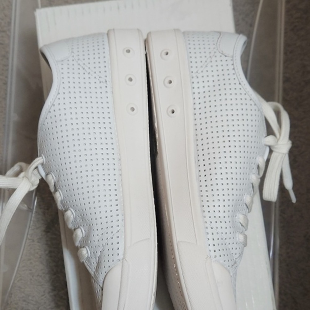 NIB! Rag & Bone Standard Issue Lace Up Sneakers in White. - Picture 7 of 9
